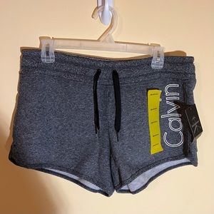 Calvin Klein Gray fleece shorts - Size Medium - NWT